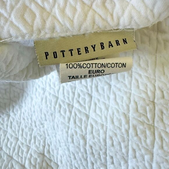 Pottery Barn Matelasse White Embossed Print 24 x 24 Pillow Shams - Set of 2 - Picture 8 of 13